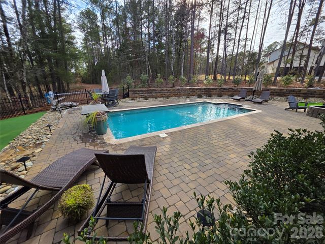 425 W North Corner Road, Lancaster, SC 29720