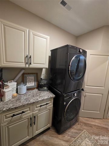 425 W North Corner Road, Lancaster, SC 29720