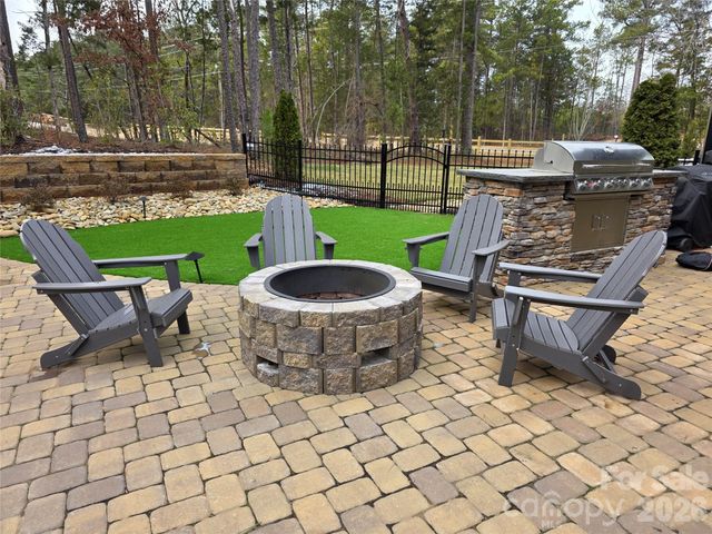 425 W North Corner Road, Lancaster, SC 29720