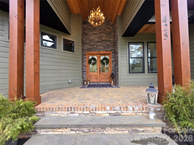 425 W North Corner Road, Lancaster, SC 29720