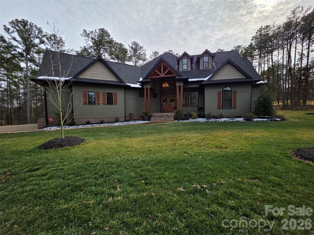 425 W North Corner Road, Lancaster, SC 29720
