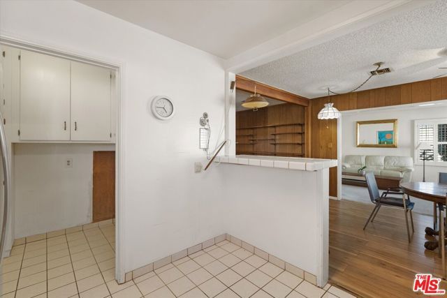 2124 W 112th Street, Los Angeles, CA 90047