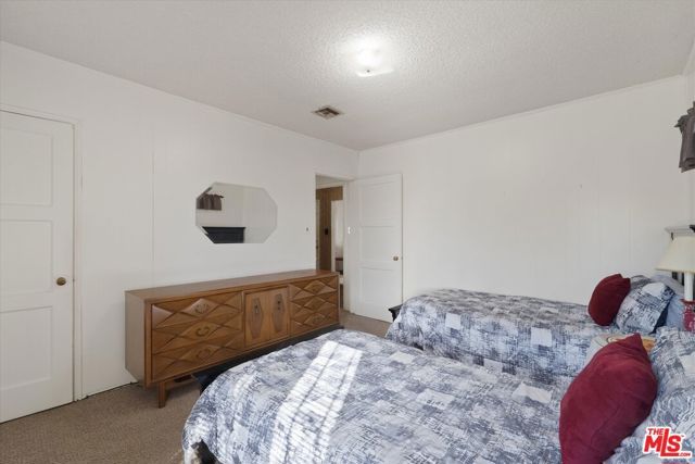2124 W 112th Street, Los Angeles, CA 90047