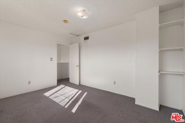2124 W 112th Street, Los Angeles, CA 90047