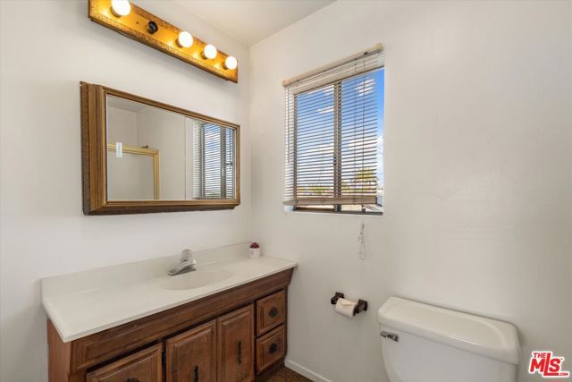 2124 W 112th Street, Los Angeles, CA 90047