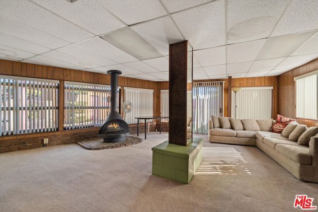 2124 W 112th Street, Los Angeles, CA 90047