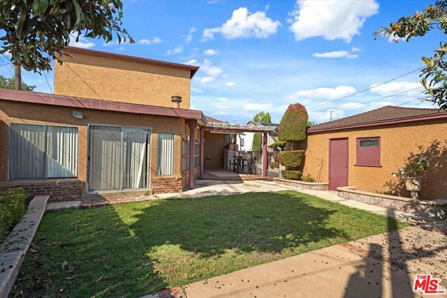 2124 W 112th Street, Los Angeles, CA 90047