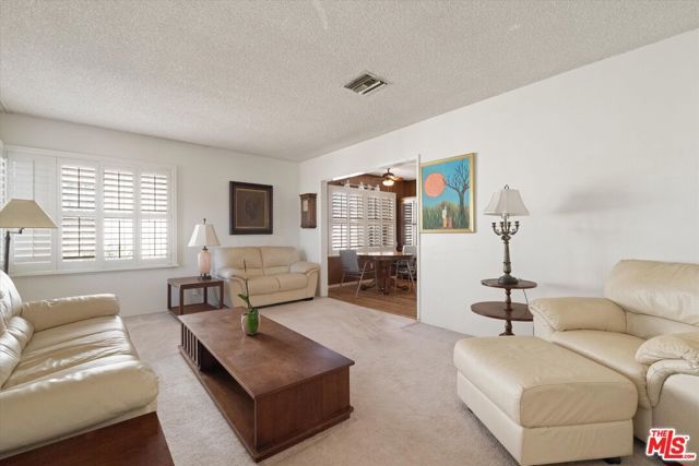 2124 W 112th Street, Los Angeles, CA 90047
