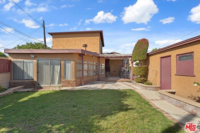 2124 W 112th Street, Los Angeles, CA 90047