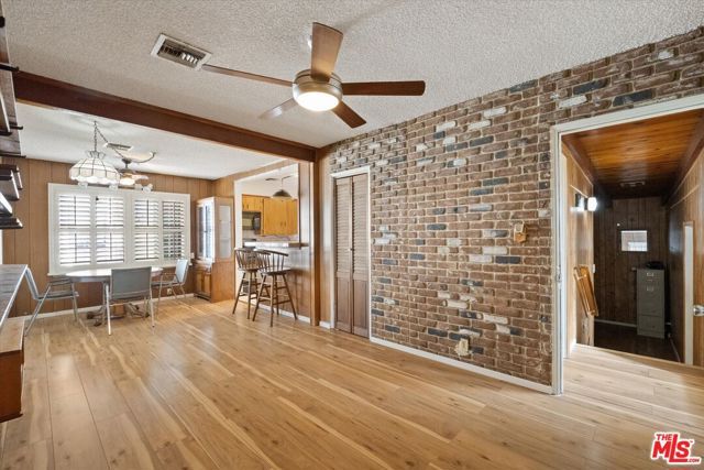 2124 W 112th Street, Los Angeles, CA 90047