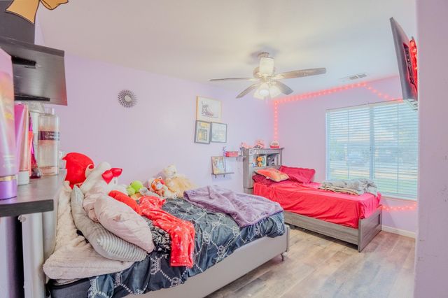 3931 E Elowin Avenue, Visalia, CA 93292