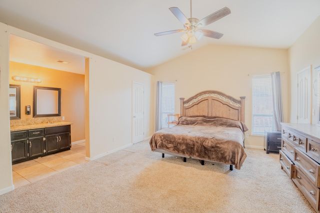 3931 E Elowin Avenue, Visalia, CA 93292