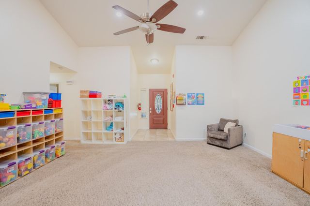 3931 E Elowin Avenue, Visalia, CA 93292