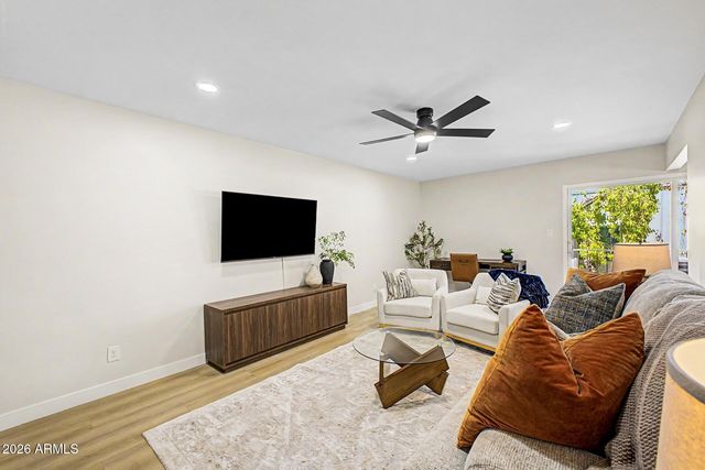 3416 N 44TH Street 52, Phoenix, AZ 85018