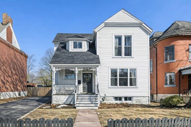 4935 Reber Place, St Louis, MO 63139