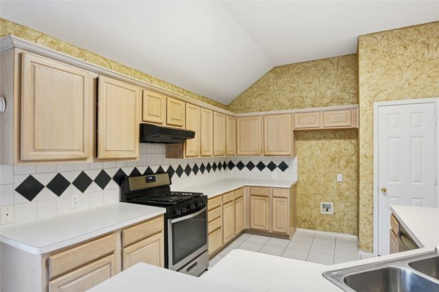 6609 Candlecreek Lane, Plano, TX 75024