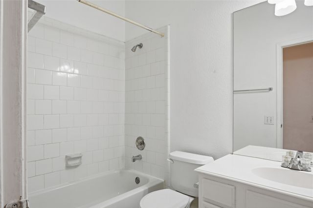 6609 Candlecreek Lane, Plano, TX 75024