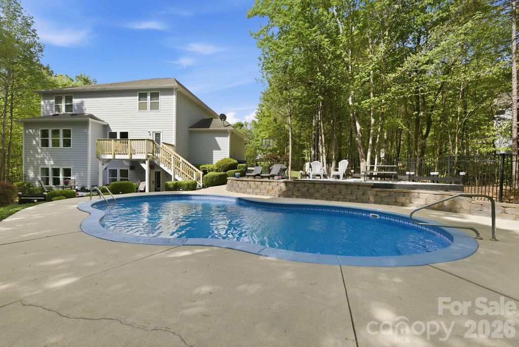 5404 Cotton Top Court, Waxhaw, NC 28173