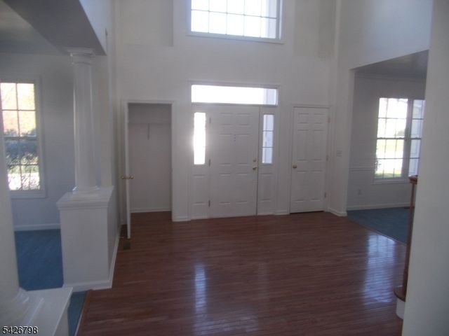 11 Shadow Hill Way, Washington Twp., NJ 07840