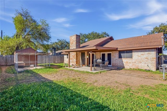 308 Alamogordo Drive, Victoria, TX 77904