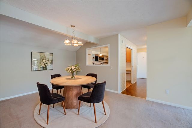9 High Gate 7, Perinton, NY 14450