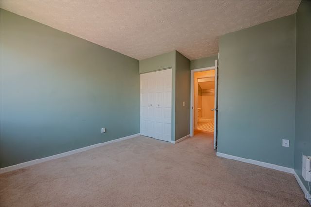 9 High Gate 7, Perinton, NY 14450