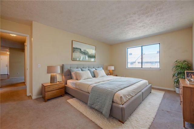 9 High Gate 7, Perinton, NY 14450