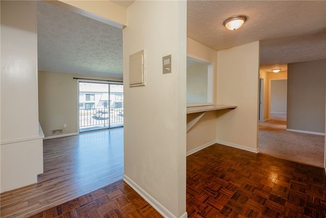9 High Gate 7, Perinton, NY 14450