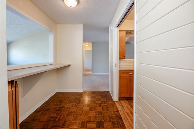 9 High Gate 7, Perinton, NY 14450