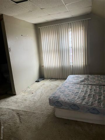 18681 Shields Street, Detroit, MI 48234