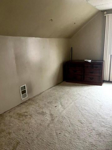 18681 Shields Street, Detroit, MI 48234