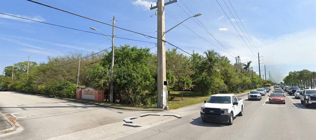 4390 S Jog Road, Greenacres, FL 33463