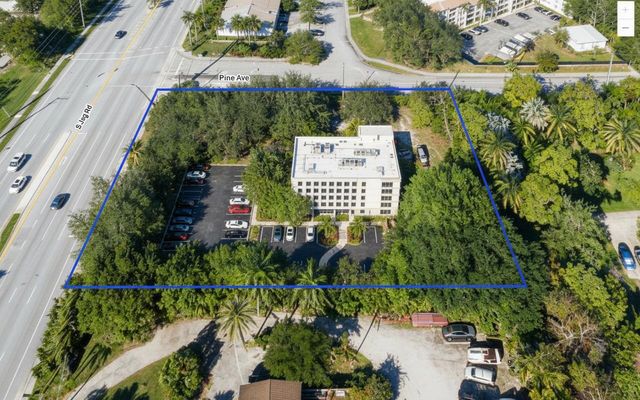 4390 S Jog Road, Greenacres, FL 33463