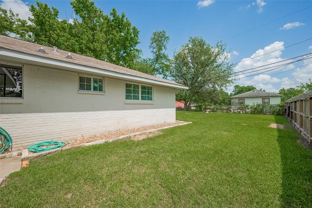 3602 Castledale Drive, Houston, TX 77093