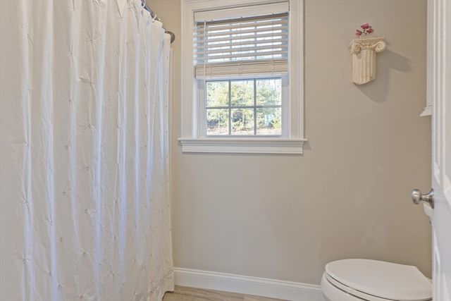 7 Jewell Crossing, Mendon, MA 01756