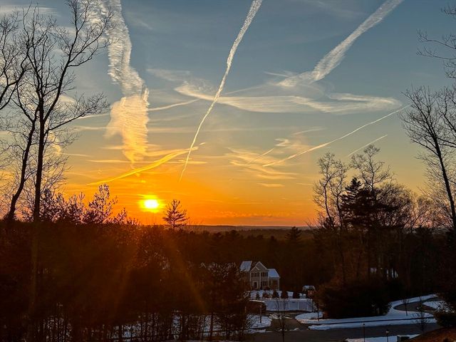 7 Jewell Crossing, Mendon, MA 01756