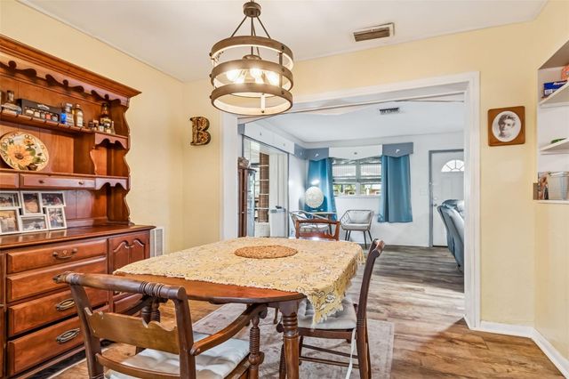 7551 17TH LANE N, St Petersburg, FL 33702