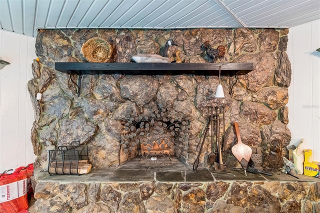 7551 17TH LANE N, St Petersburg, FL 33702