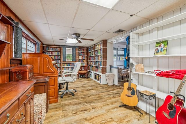 7551 17TH LANE N, St Petersburg, FL 33702