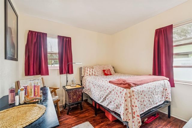 7551 17TH LANE N, St Petersburg, FL 33702