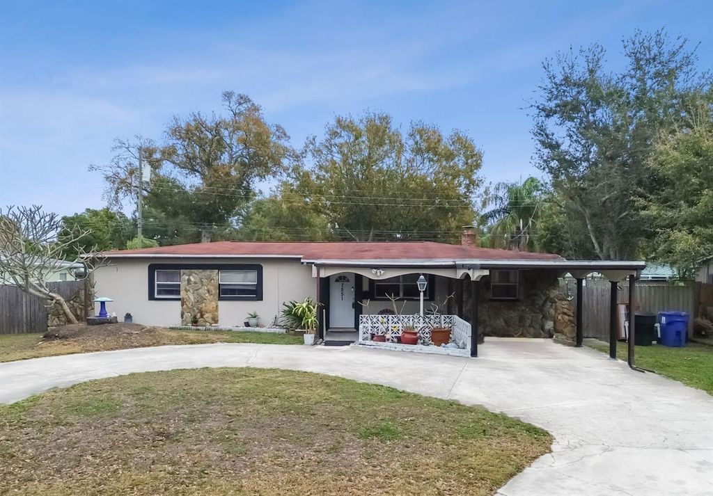 7551 17TH LANE N, St Petersburg, FL 33702