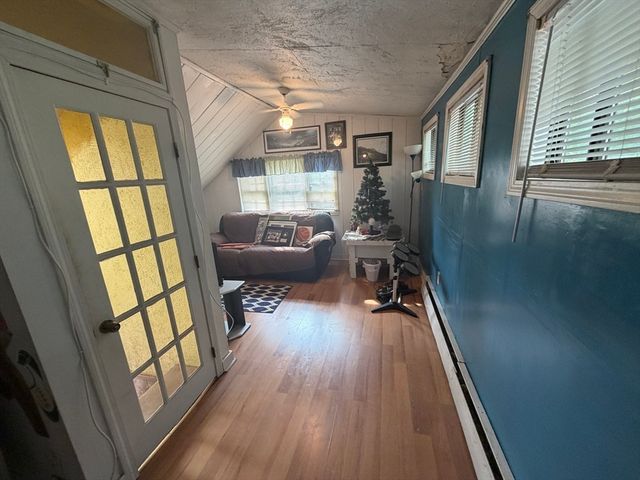 32 River Rd, Andover, MA 01810