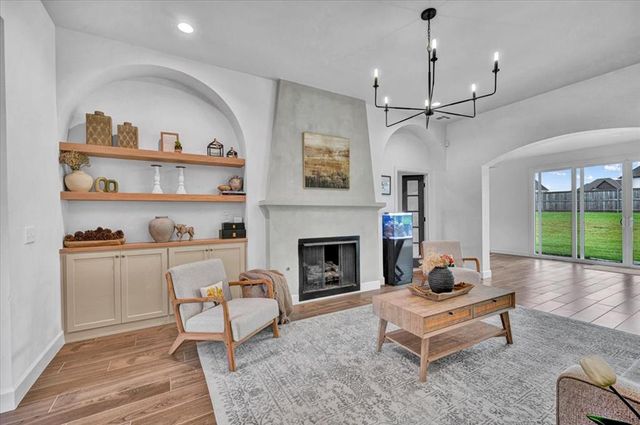 1049 Dorsi Way, Newcastle, OK 73065