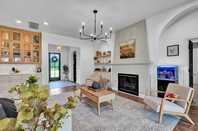 1049 Dorsi Way, Newcastle, OK 73065