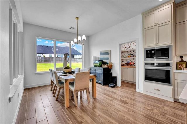 1049 Dorsi Way, Newcastle, OK 73065