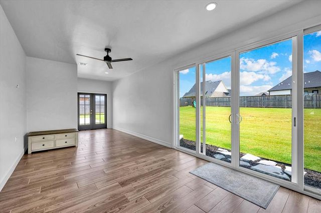 1049 Dorsi Way, Newcastle, OK 73065