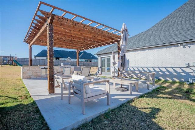 1049 Dorsi Way, Newcastle, OK 73065