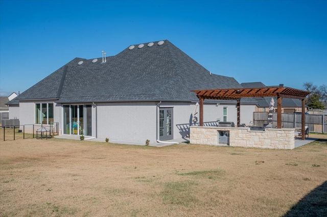 1049 Dorsi Way, Newcastle, OK 73065