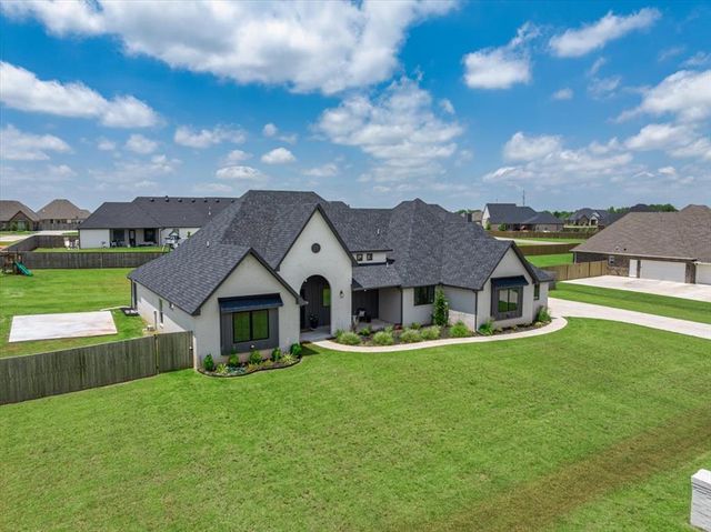 1049 Dorsi Way, Newcastle, OK 73065