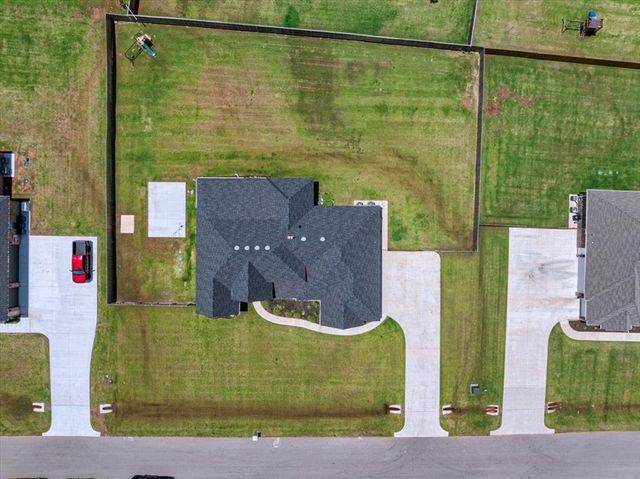 1049 Dorsi Way, Newcastle, OK 73065